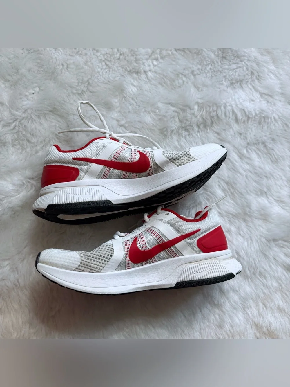 Women’s Nike Run Swift 2 White University Red